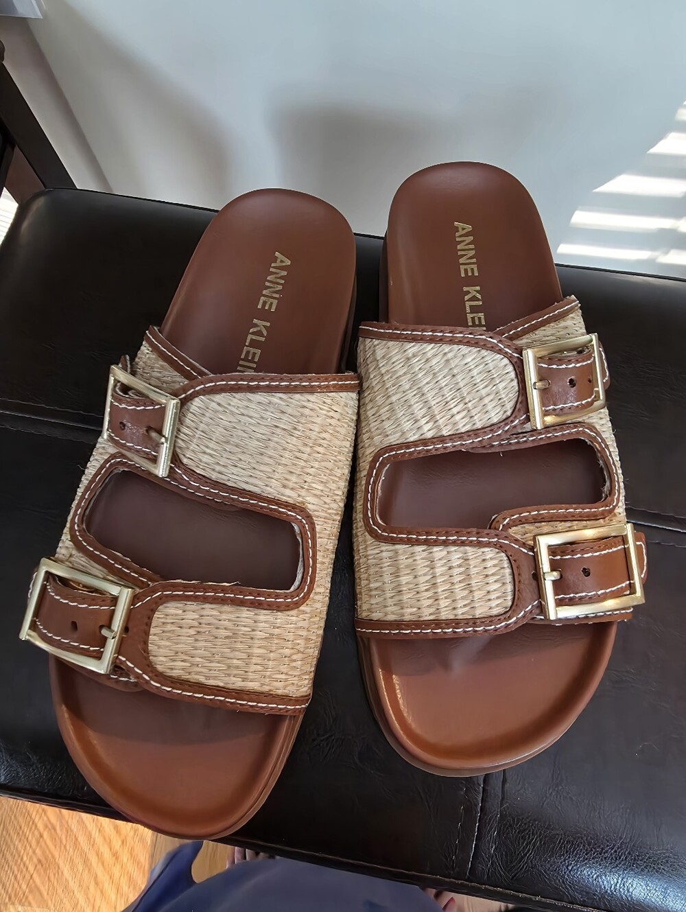 EUC Anne Klein Harmony Brown Raffia Buckle Slide Sandals Sz 8.5